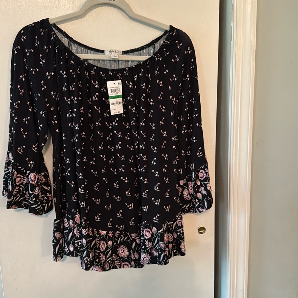 NWT Style & Co. Sz L 3/4 Sleeve On or Off  Shoulder Top 95 % Rayon 5% Spandex